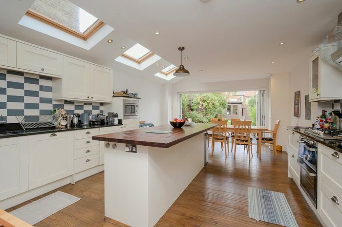 4 Bedroom Terraced House To Rent In Kingswood Road, London, SW19