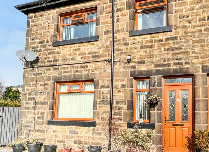 3 Bedroom Semi-Detached House To Rent In Heathfield Road, Bacup, OL13