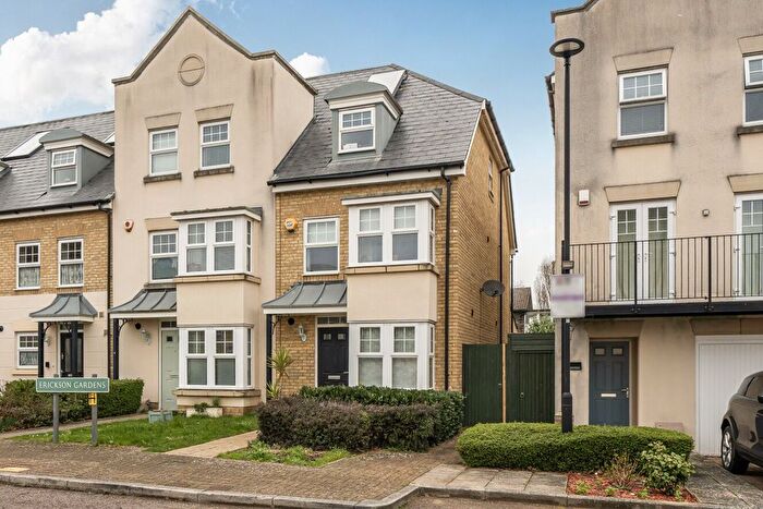 4 Bedroom Semi Detached House For Sale In Erickson Gardens, Bromley, BR2