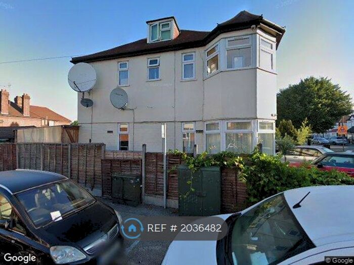 3 Bedroom Maisonette To Rent In Hollywood Road, London, E4