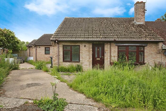 3 Bedroom Semi-Detached House For Sale In Park Close, Watford, Northampton, NN6