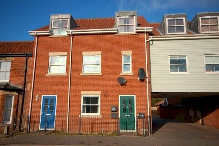 2 Bedroom Flat To Rent In Norwich Road, Watton, IP25