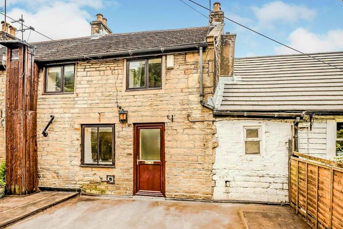 2 Bedroom Terraced House To Rent In Upperthong Lane, Holmfirth, West Yorkshire, HD9