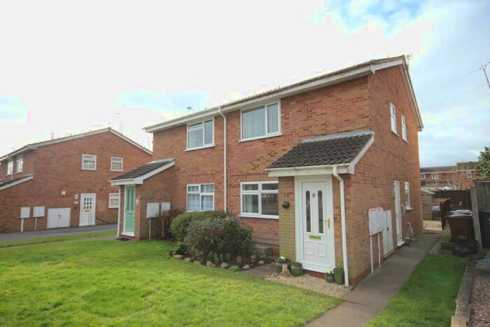 1 Bedroom Apartment To Rent In High Grove Close, Burton Upon Trent, Staffordshire, DE13