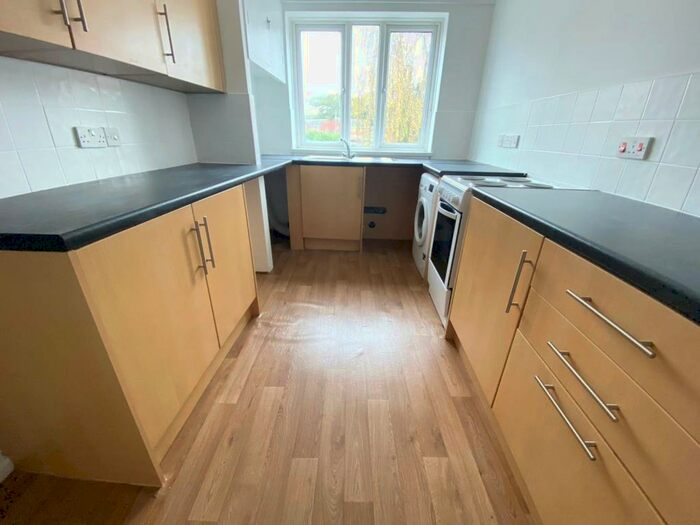 2 Bedroom Apartment To Rent In Oak Tree Parade, Bransgore, Christchurch, BH23