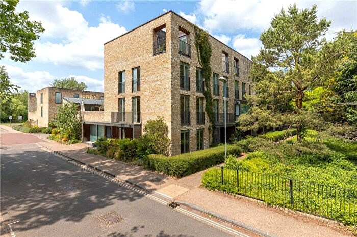 5 Bedroom Terraced House For Sale In Kingfisher Way, Cambridge, Cambridgeshire, CB2