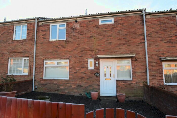 3 Bedroom Terraced House To Rent In Dover Close, Huntingdon PE29