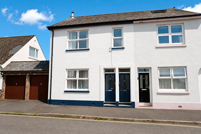 1 Bedroom Flat For Sale In Cross Street, Northam, Bideford, EX39