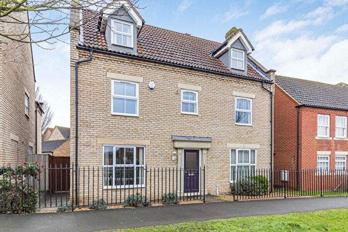 5 Bedroom Detached House For Sale In Kings Avenue, Ely, Cambridgeshire, CB7