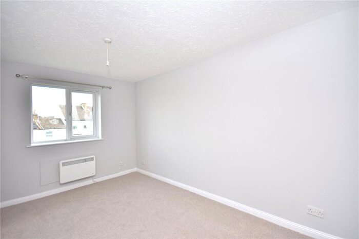 2 Bedroom Apartment To Rent In Sovereign Court, Aylesbury, HP19