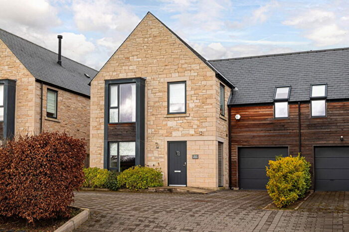 4 Bedroom Semi-Detached House For Sale In New Houses, Chollerford, NE46