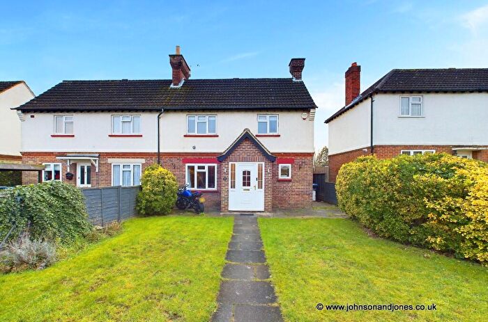 3 Bedroom Semi-Detached House For Sale In Barker Road, Chertsey, Surrey, KT16