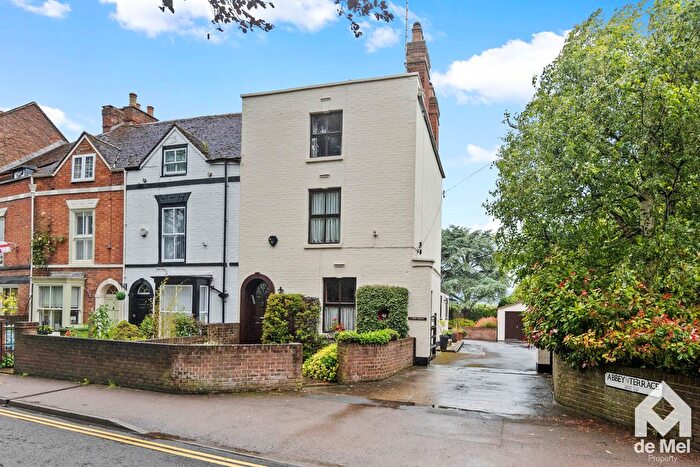 3 Bedroom Town House For Sale In Abbey Terrace, Tewkesbury, GL20