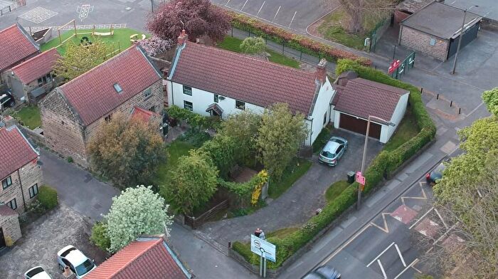 4 Bedroom Farm House For Sale In Morthen Road, Wickersley, Rotherham, S66