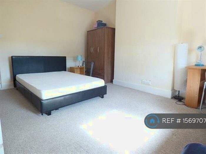 1 Bedroom Flat To Rent In Lansdowne Crescent, Bournemouth, BH1