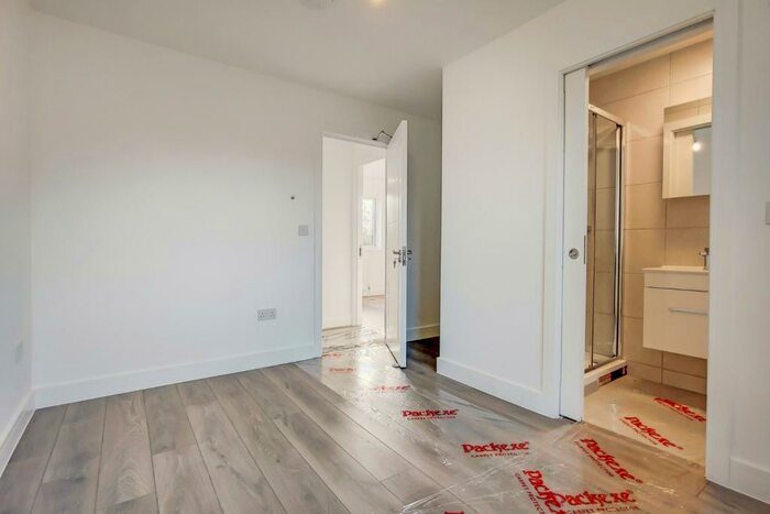 1 Bedroom Terraced House To Rent In Hospital Way, London, Greater London, SE13