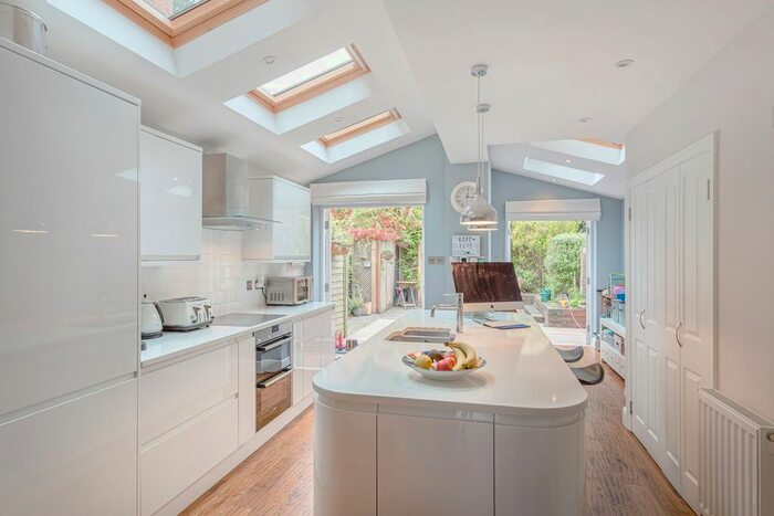 4 Bedroom Terraced House To Rent In Clifton Street, St Albans, AL1