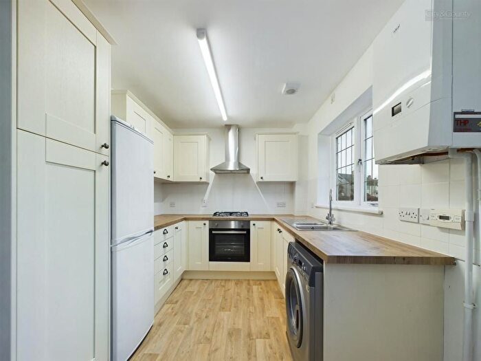 3 Bedroom End Of Terrace House For Sale In Rothwell Way, Peterborough, PE2