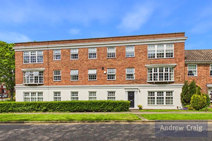 2 Bedroom Apartment For Sale In Kensington Court, South Shields, NE33