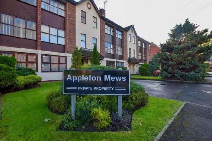 2 Bedroom Flat For Sale In Oldfield Road, Lymm, WA13