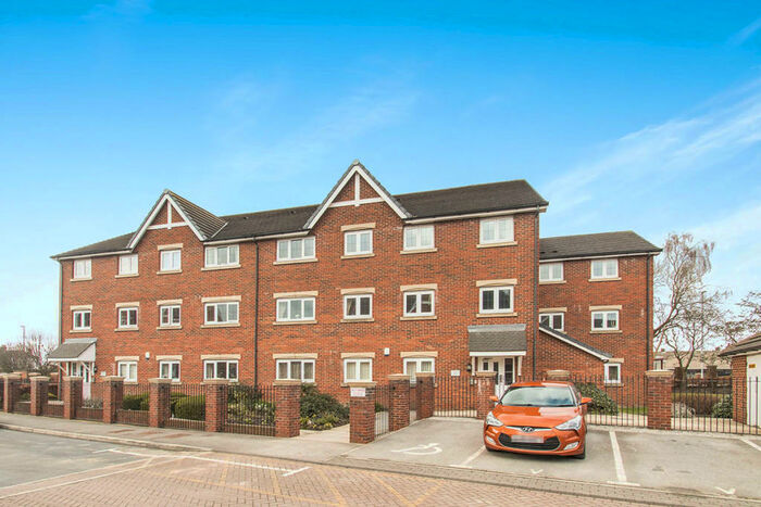 2 Bedroom Flat To Rent In Prospect Court, Morley, Leeds, LS27