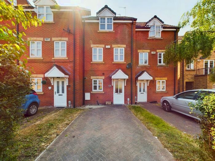 3 Bedroom Terraced House To Rent In Flanders Red, Sutton Park, HU7