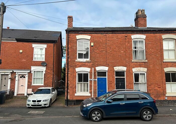 3 Bedroom End Of Terrace House For Sale In Clarence Road, Harborne, Birmingham, B17