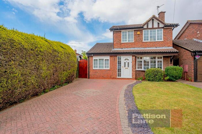 3 Bedroom Property To Rent In Copperfield Close, Kettering, NN16