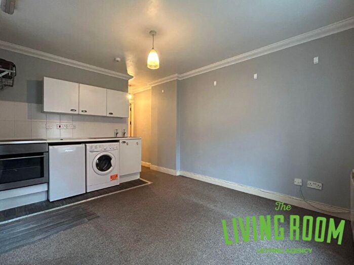 1 Bedroom House To Rent In Blaenclydach Street, Cardiff, CF11