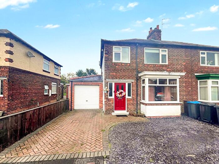 3 Bedroom Semi-Detached House For Sale In Crosby Road, Northallerton, North Yorkshire, England, DL6