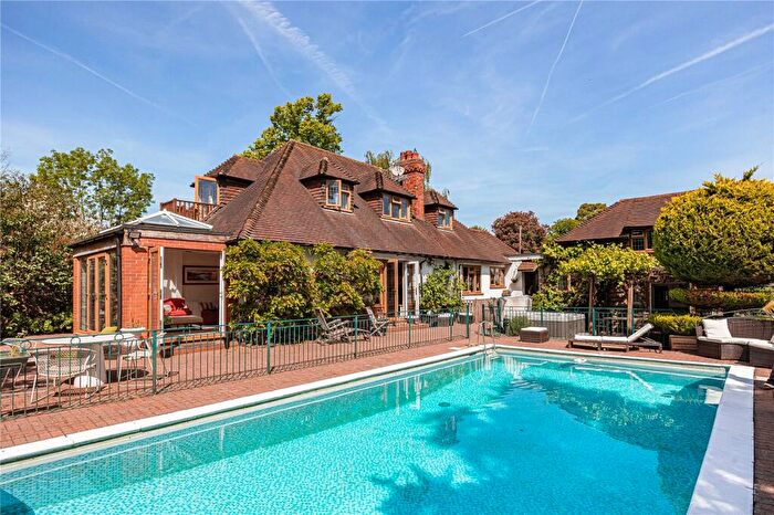 7 Bedroom Detached House For Sale In Terrys Lane, Cookham, Berkshire, SL6
