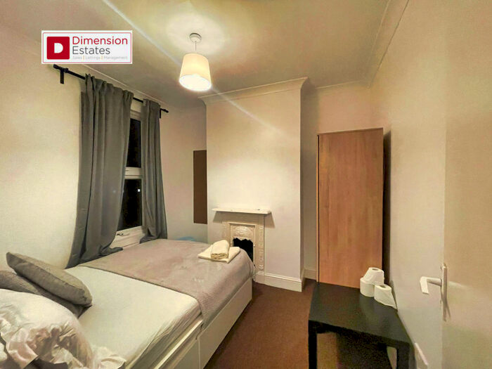 1 Bedroom Flat To Rent In Elm Park Road, Leyton, London, E10