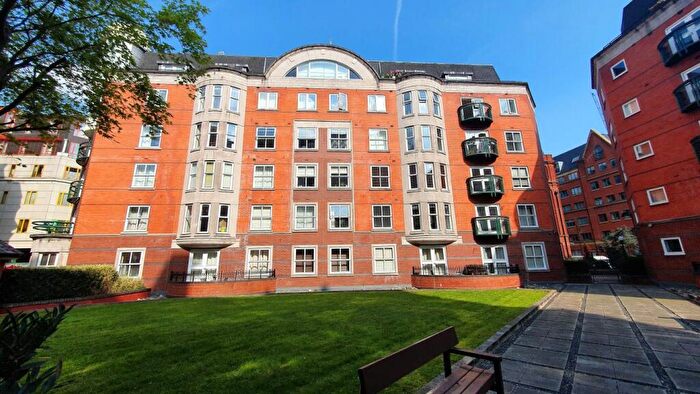 1 Bedroom Apartment To Rent In Venice Court, M1