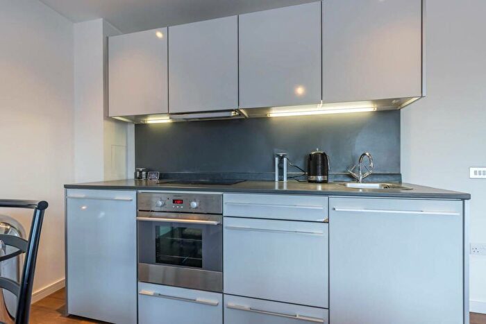 2 Bedroom Apartment To Rent In Brindley House, Newhall Street, B3