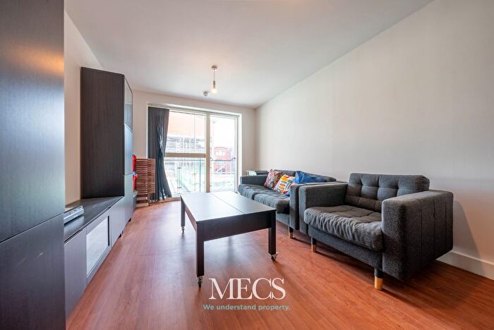 2 Bedroom Flat To Rent In Sherborne Street, Birmingham, West Midlands, B16