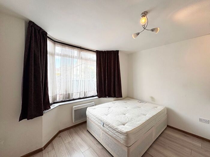 Studio To Rent In Pembroke Road, Wembley, HA9