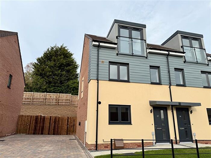 3 Bedroom Semi Detached House To Rent In Wayside, Newcastle Upon Tyne, NE15