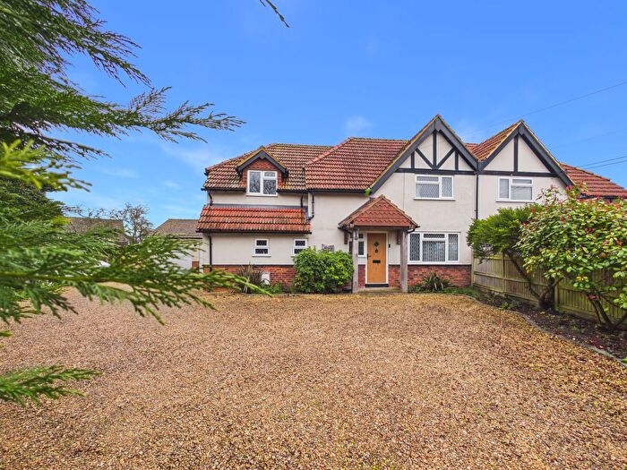 3 Bedroom Semi Detached House For Sale In The Rise, Pleck Lane, Kingston Blount, Chinnor, Oxfordshire, OX39