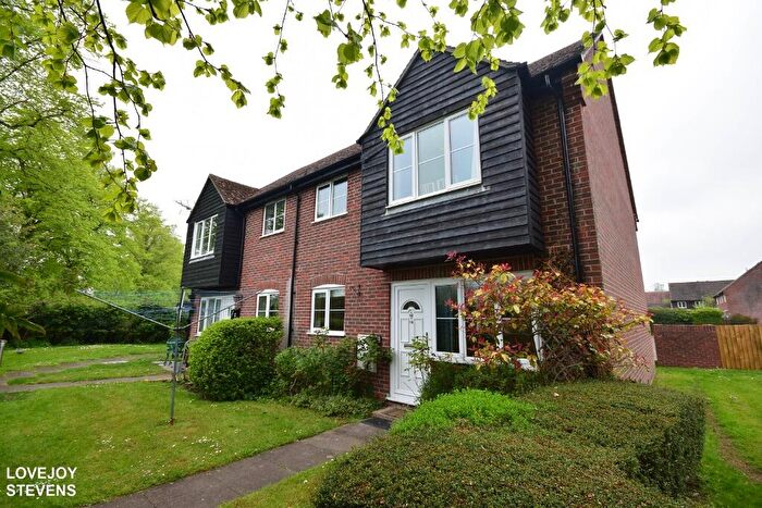 2 Bedroom Flat To Rent In Northcroft Lane, Newbury, RG14