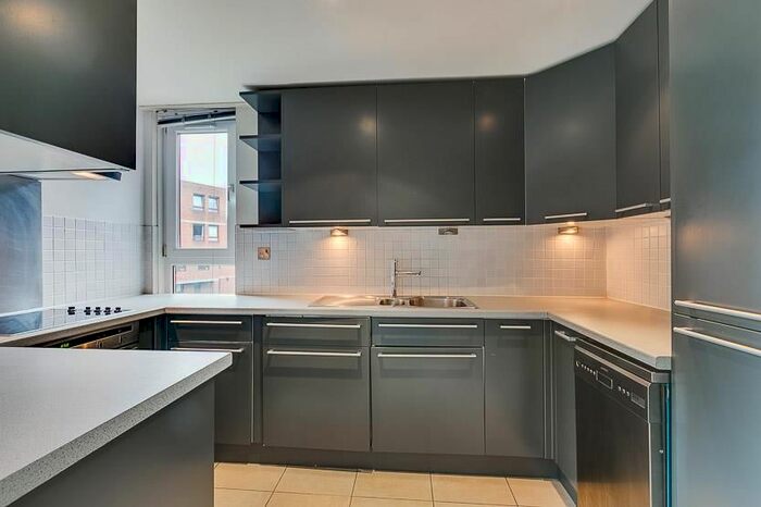 1 Bedroom Flat To Rent In Lily Close, St Paul's Court, W14