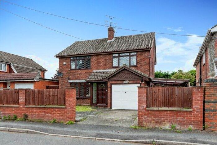 3 Bedroom Property To Rent In Brinns Lane, Camberley, GU17