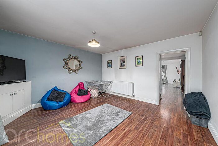2 Bedroom End Of Terrace House To Rent In Bolton Road, Atherton, Manchester, M46