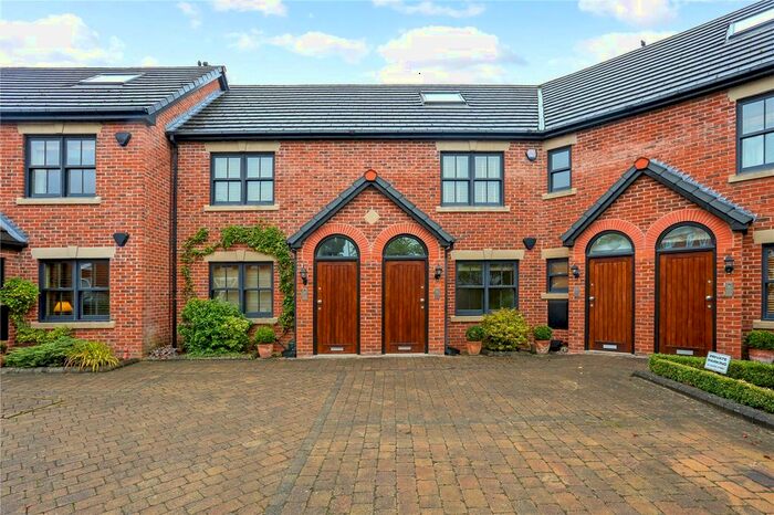 2 Bedroom Flat To Rent In Queen Street, Knutsford, Cheshire, WA16