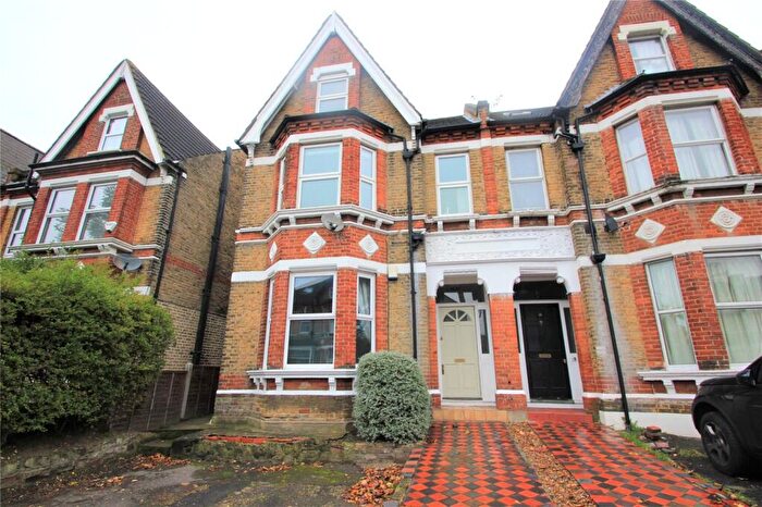 1 Bedroom Apartment To Rent In Manor Road, Beckenham, BR3
