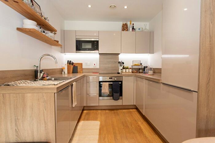 1 Bedroom Property To Rent In Pell Street, Deptford, London, SE8