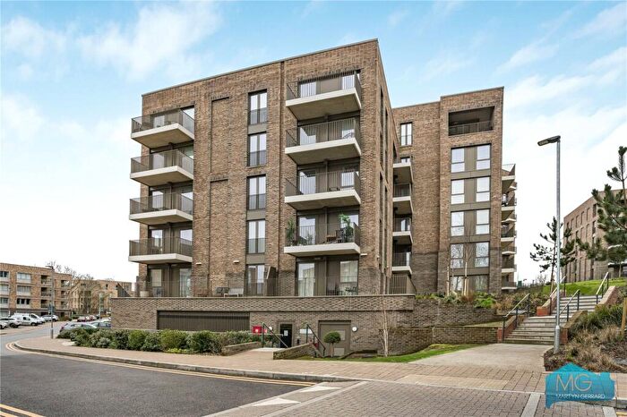 2 Bedroom Apartment For Sale In Medawar Drive, London, NW7
