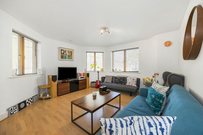 2 Bedroom Flat To Rent In Collington Street, London, SE10
