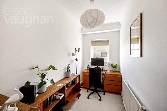2 Bedroom Flat For Sale In Dyke Road, Brighton, East Sussex, BN1