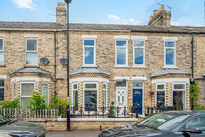 3 Bedroom Terraced House For Sale In Beaconsfield Street, York, YO24