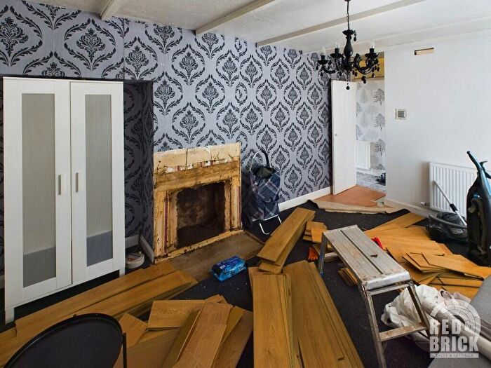 3 Bedroom Terraced House For Sale In Cherry Brook Way, Bell Green, Coventry, West Midlands, CV2